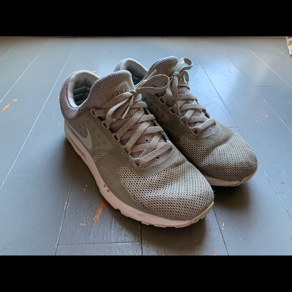 Nike Air Max  Zero Sneakers | Size US Men’s 9